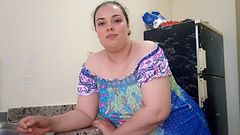 حويتها فالكوزينة قحبة 🇲🇦 مغربية