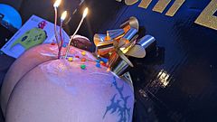 Mi Culo fue el Regalo en este Cumpleaños