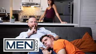 MEN - Maverick Sun Gets Horny While His Girlfriend Cooks And Sneaks A Quickie With Daddy Cakes