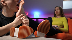 Sweaty Feet After Treadmill Run in Converse – Sole Licking