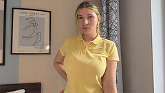 "JUST DON'T COMPLAIN TO MY SUPERVISOR!" The pizza delivery girl offered an unusual way to make up for the botched order
